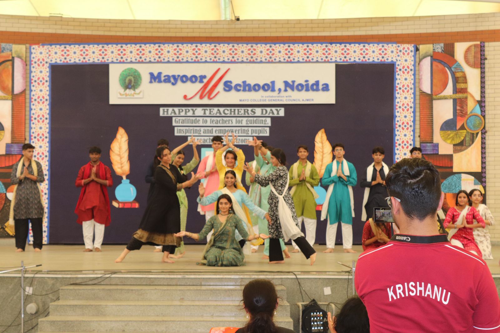Gratitude in Action: Teachers' Day Celebrations at Mayoor
